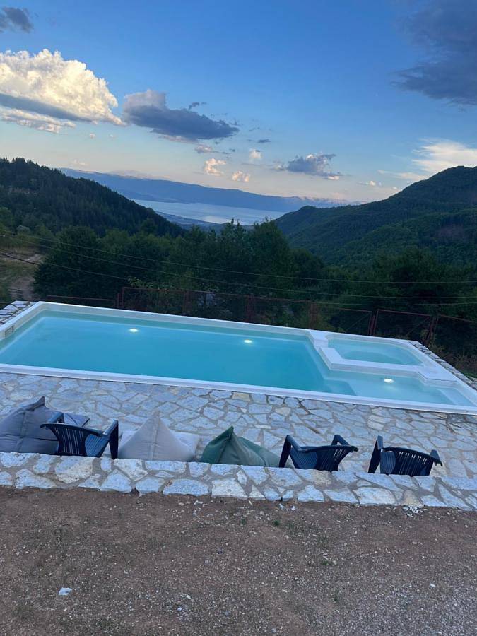 Appartement de vacances pour 3 personnes, avec jardin et piscine