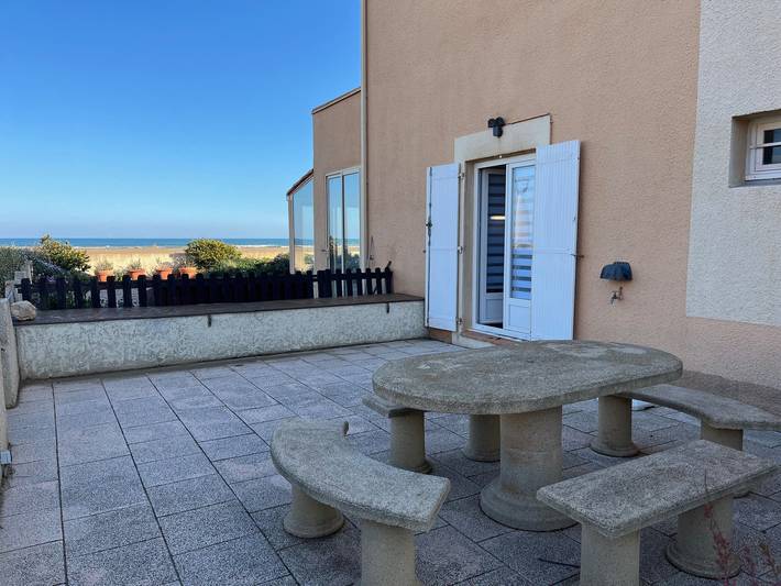 Gîte pour 5 personnes, avec piscine et terrasse dans Plage Mateille - 2