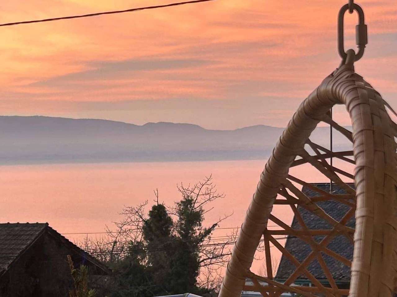 Ganze Wohnung, Geräumige Wohnung mit Pool, Balkon, Parkplatz und Wlan in Publier in Publier, Thonon-les-Bains und Umgebung