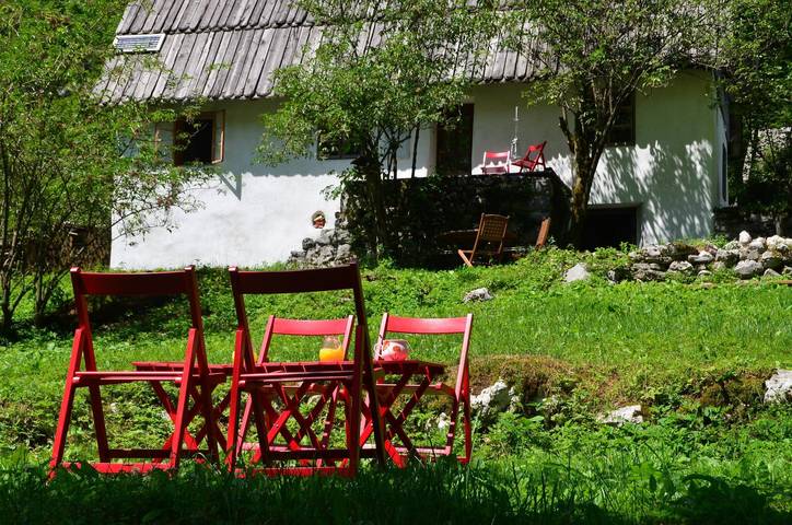 Holunderblütenhaus im Herzen der Natur in Bovec, Triglav Nationalpark