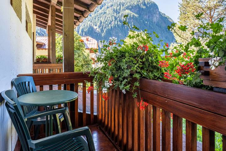 Gîte pour 4 personnes, avec jardin à Canazei