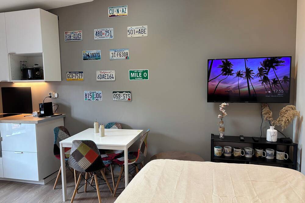 Entire apartment, The Miribel refuge near Lyon and the Miribel Jonage leisure park in Miribel, Ain