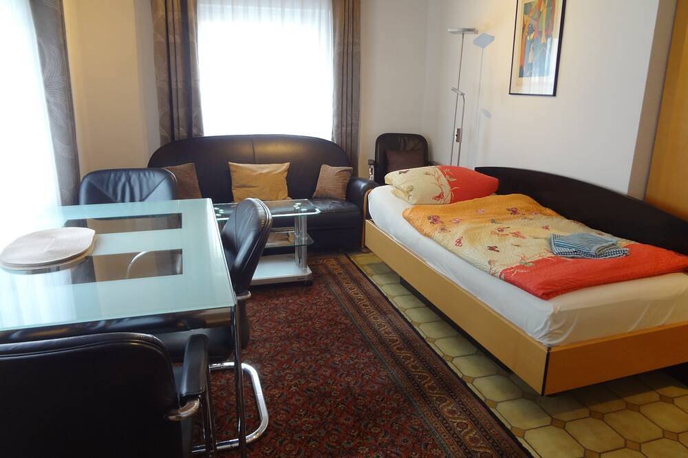 Ganze Wohnung, Ferienwohnung Rühle Fewo 2, Bad Soden Taunus Mtk Frankfurt, Nähe Ffm in Bad Soden am Taunus, Main-Taunus-Kreis