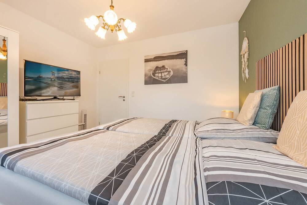 Ganze Wohnung, Ferienwohnung Zum Sonnenuntergang in Pudagla - mit Terrasse und schnellem Wlan in Pudagla, Usedom