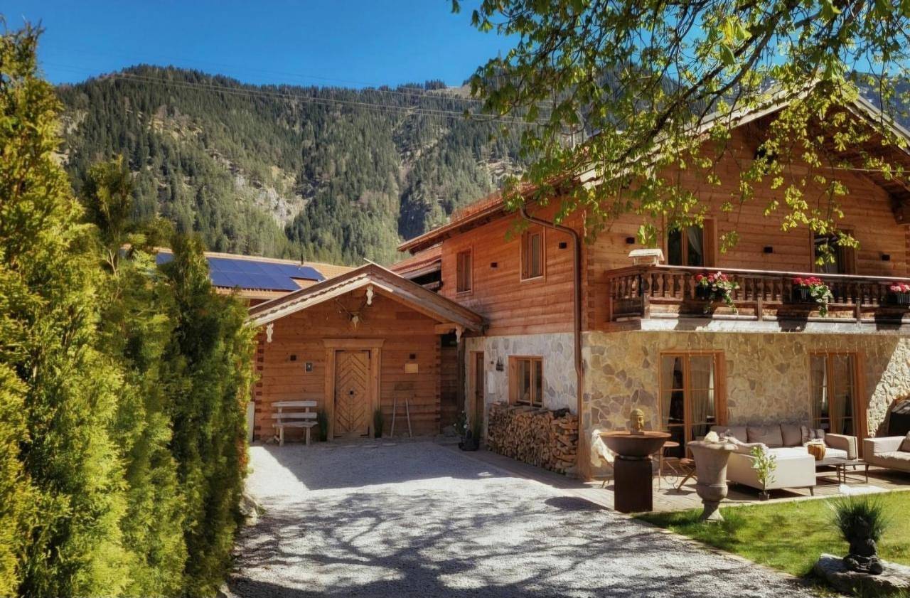 Exklusives Alpenchalet mit Jacuzzi & Sauna für bis zu 10 Personen in Sudelfeld, Bayrischzell