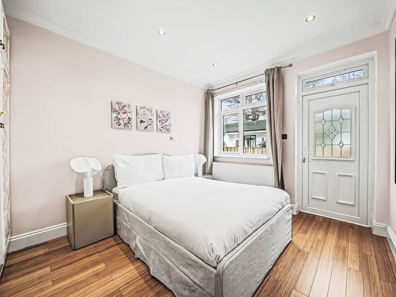 Elegant Stay In London in Croydon, London