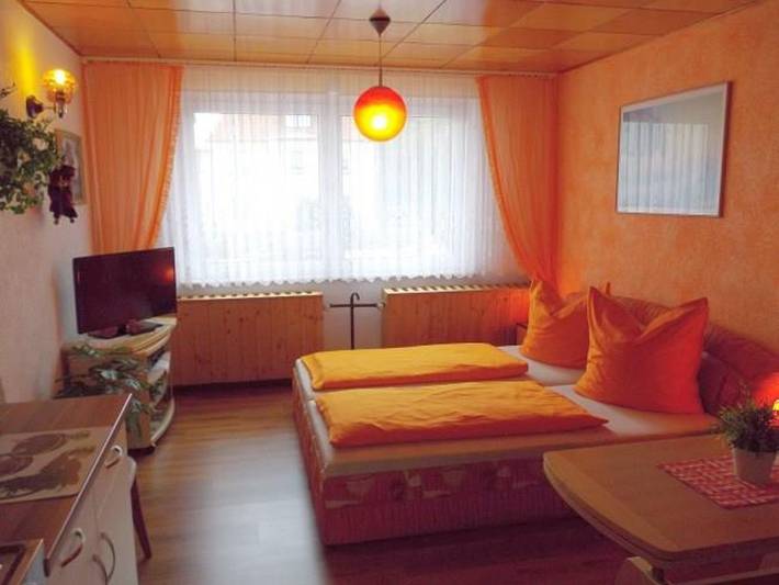 Ferienwohnung für 2 Personen, mit Balkon und Terrasse sowie Garten in Thale - 2