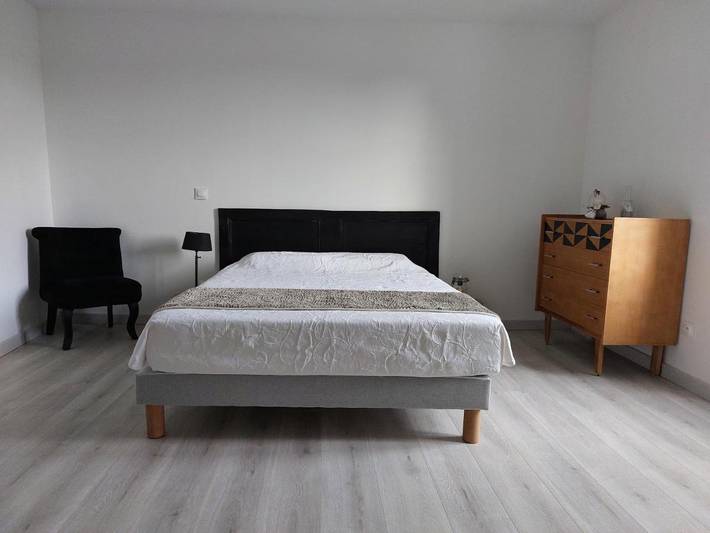 Location de vacances pour 2 personnes, avec Terrasse à Civaux - 3