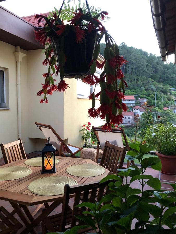 Location de vacances pour 6 personnes, avec vue et balcon dans Entre Ambos-os-Rios - 2