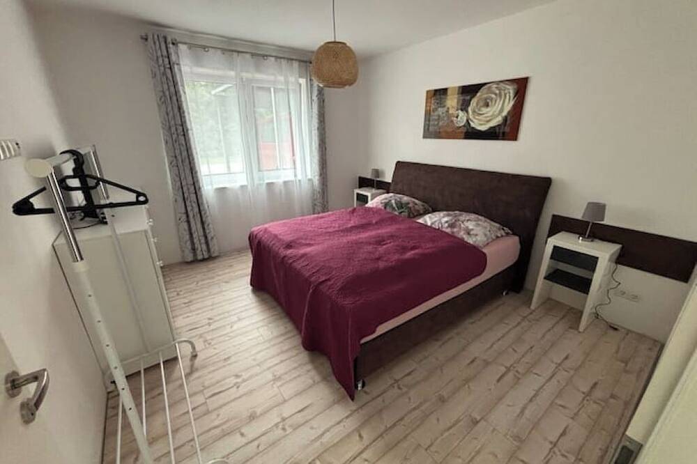 Anna U – Peaceful Family Retreat | Cozy 1Br Stay for 4 Guests in Westoverledingen, Emsland