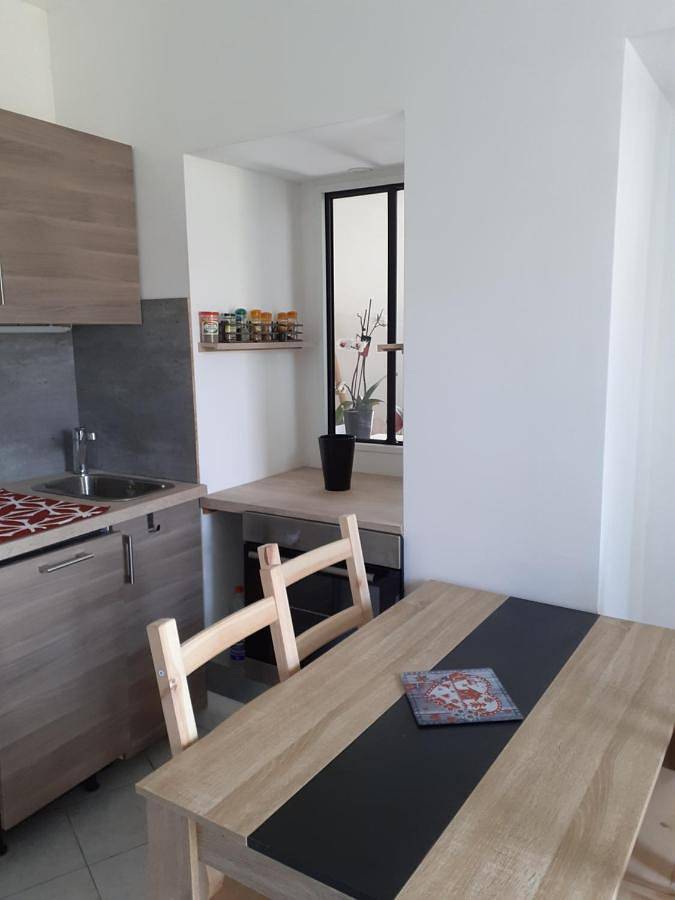 Gîte pour 4 personnes, avec balcon à Tence