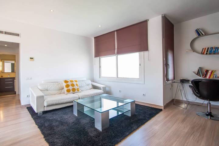 Ganze Wohnung, Ferienwohnung für 2 Personen mit Terrasse in Barcelona Zentrum, Barcelona