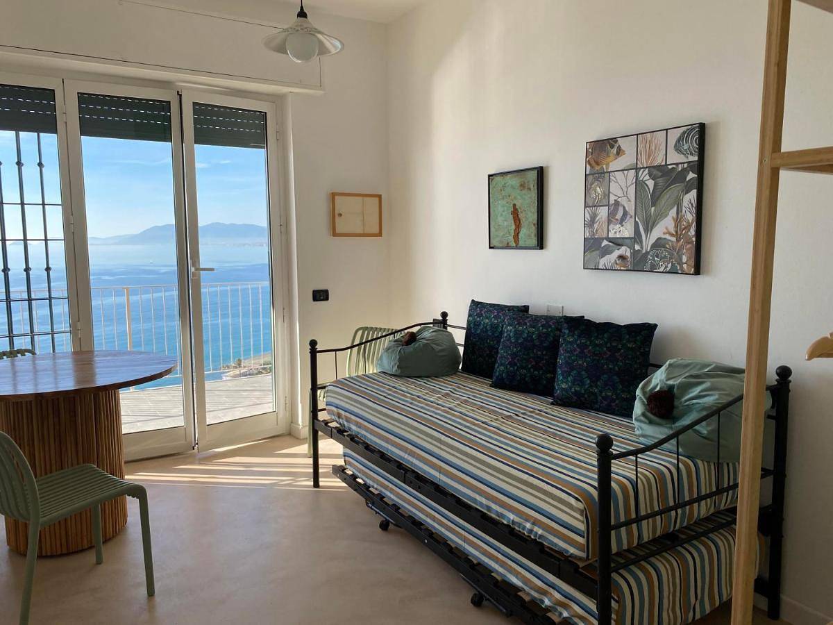 Terrazza Felice in Borgio Verezzi, Riviera di Ponente