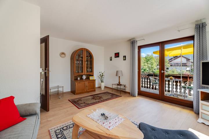 Apartamento entero, Tranquilo apartamento "Haus Schwarzwaldblick" con vistas, balcón y wifi junto al arroyo in Bühl-Bühlertal (Baden-Württemberg), Ottersweier