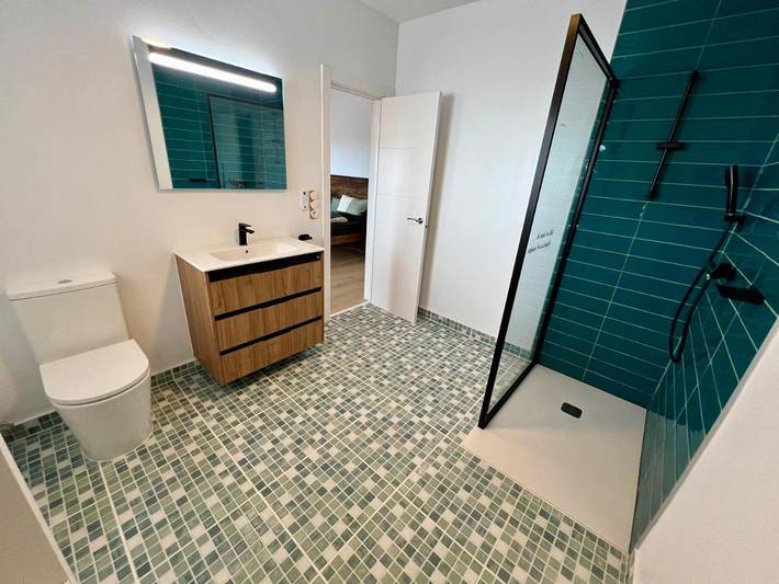 Casa rural para 12 personas, con piscina y balcón además de jardín y vistas en Orba - 3