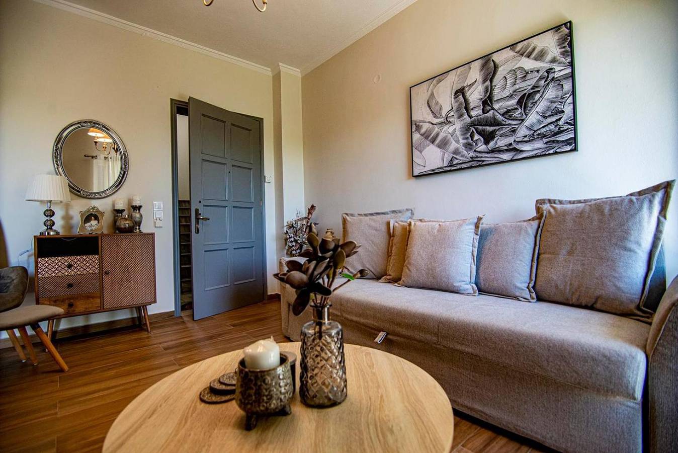 Ganze Wohnung, Ferienwohnung 'Cinderella's Nest' mit Meerblick, Wi-Fi und Klimaanlage in Preveza, Preveza Regionalbezirk