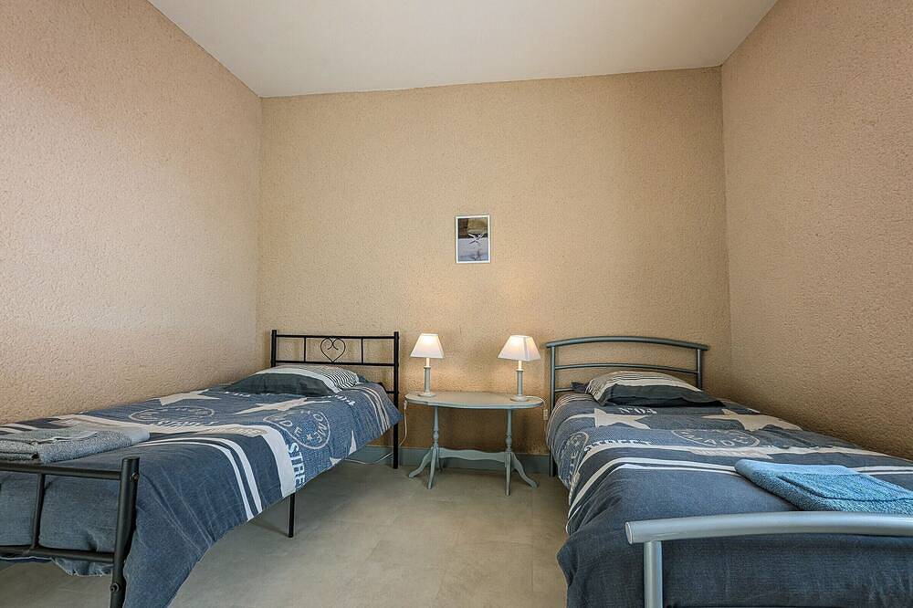 Ferienhaus in Brenne mit Terrasse und Privatgarage in Migné, Le Blanc und Umgebung