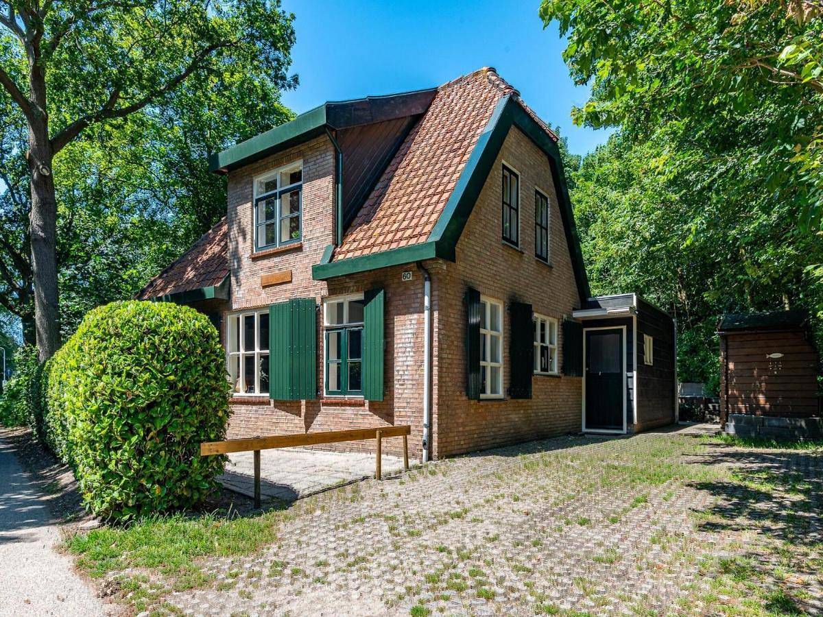Five-Bedroom Holiday Home in Vrouwenpolder, Walcheren