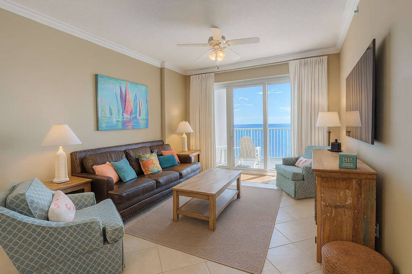 Entire apartment, Island Royale- Beachfront Penthouse in Gulf Shores, Mobile Bay