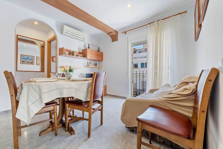 Apartamento entero, Apartamento 'Estela' con terraza privada, balcón, Wi-Fi y aire acondicionado in San Carlos de la Rápita, Delta del Ebro