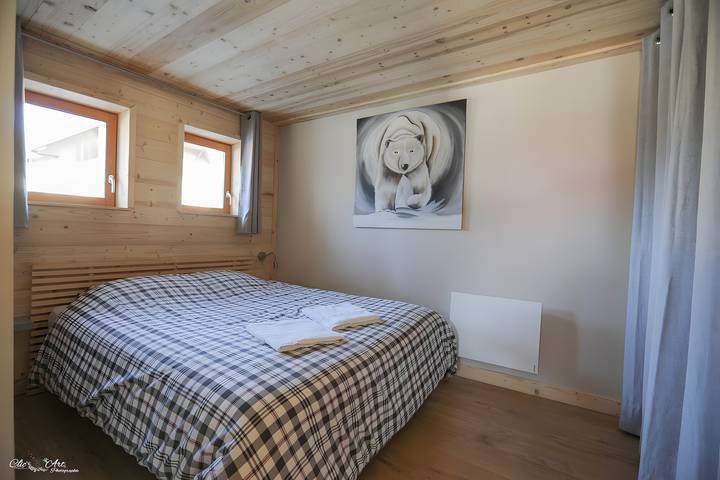 Hel lejlighed, Gite Cairn, ground floor chalet near Lake Annecy and ski resorts in Faverges, Regional Naturpark i Massif des Bauges