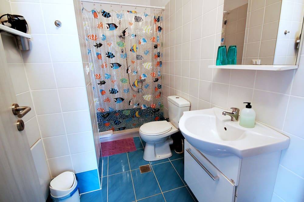 Ganze Wohnung, Das Blue Moon Apartment \"Iris Blu\", Meerblick, 500 Meter vom Strand entfernt in Ferma, Lasithi