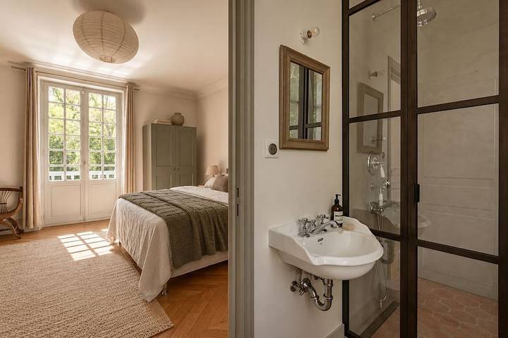 Manor near the Chantilly Castle with access to the golf course in Vineuil-Saint-Firmin, Oise