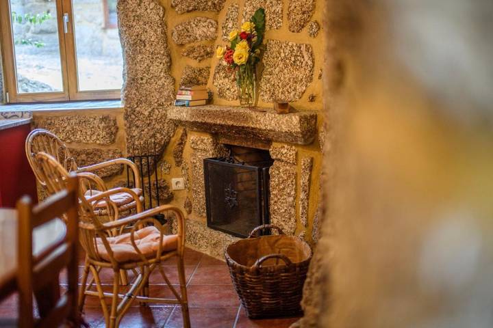 Location de vacances pour 2 personnes, avec vue et jardin dans Rio Caldo