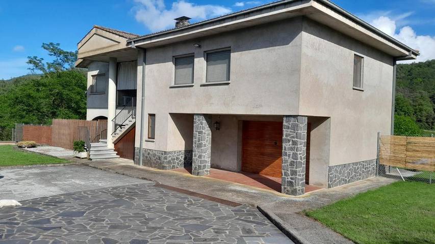 Casa rural para 8 personas, con jardín y vistas en Parc Natural de Zona Volcànica de la Garrotxa - 3