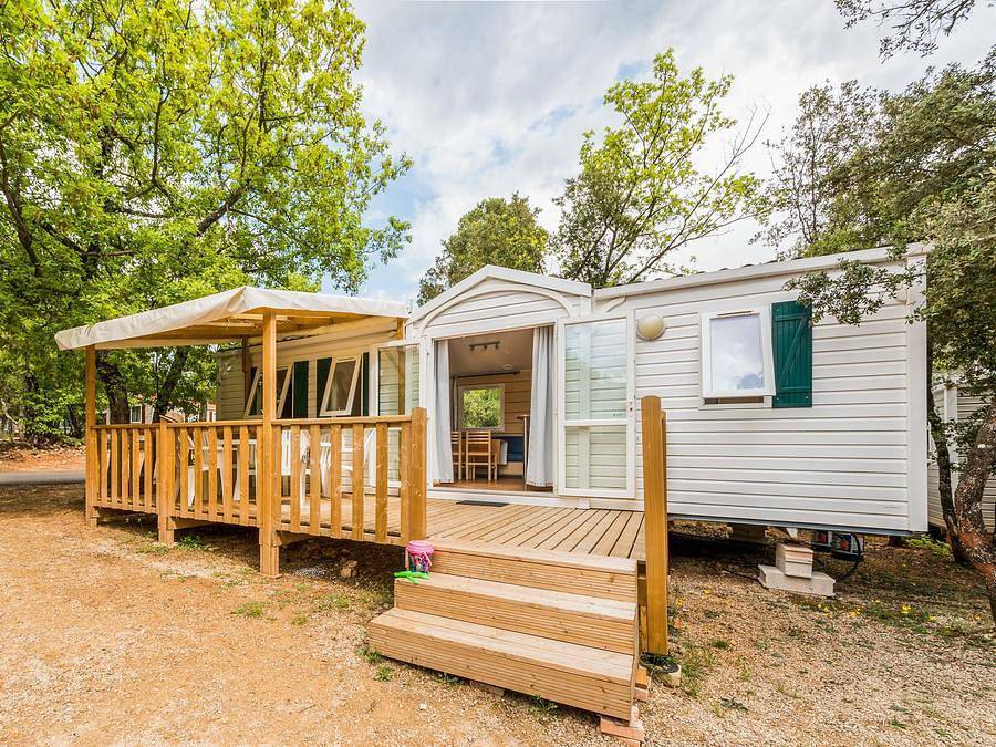 Camping Les Rives du Luberon - Mobilhome 6 personas - Mobil-home | Classic Xl | 3 Dormitorios | 6 Pers. | Terraza elevada | Aire acondicionado. in Cheval-Blanc, Parque natural regional del Luberon