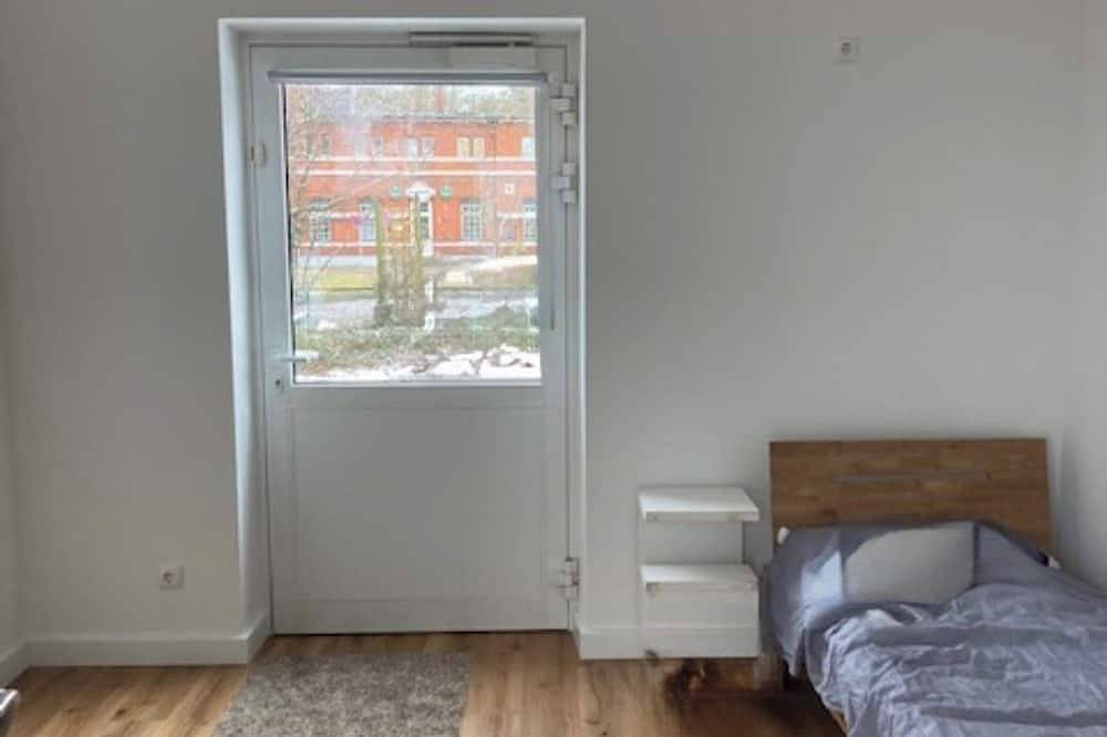 Ganze Wohnung, Urban & naturnah am Alten Bahnhof bei Hamburg. Helle Wohnung mit 2 Schlafimmern in Trittau, Kreis Stormarn