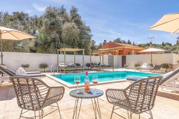 Glamping voor 10 Personen in Kavos, Corfu, Afbeelding 4