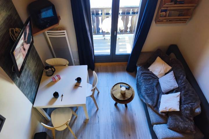 Gîte pour 4 personnes, avec balcon, adapté aux familles à Demi-Quartier