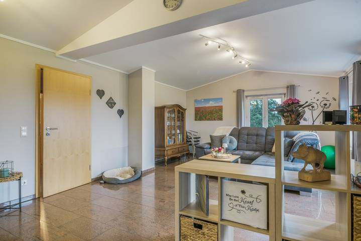 Apartamento entero, Apartamento 'FeWo Kleine Auszeit' con terraza privada y Wi-Fi in Bitburg-Prüm