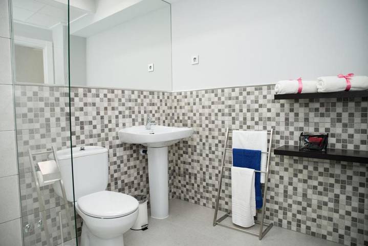 Gîte pour 3 personnes, avec balcon ainsi que piscine et vue à Isla Plana - 3