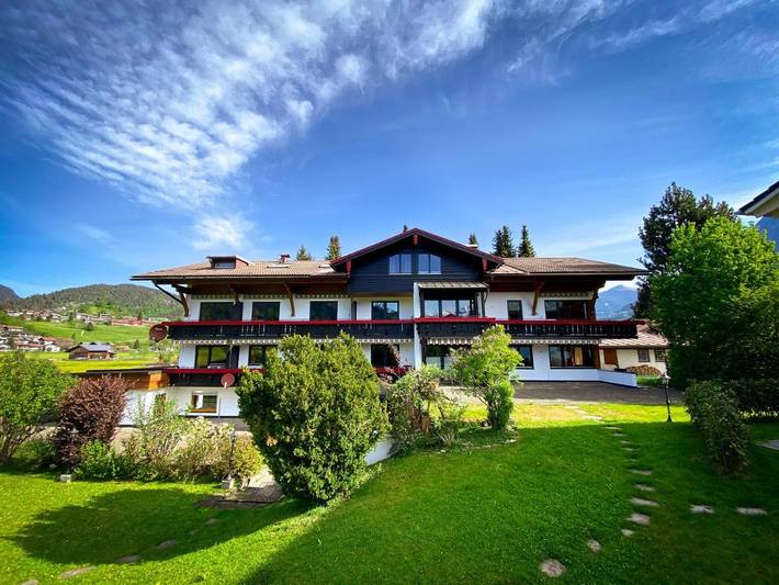 BnB für 2 Personen, mit Garten und Sauna sowie Ausblick und Pool in Oberstdorf - 2