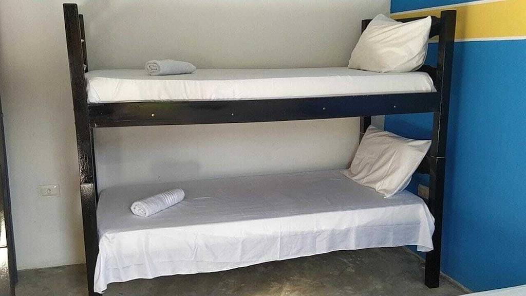 Air-conditioned suite for up to 6 people - Q4 - Maragogi Social Hotel School in Maragogi, Alagoas