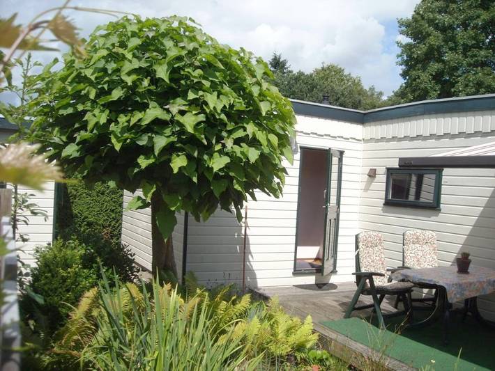 Vakantiepark voor 4 personen, with Terras and Tuin as well as Zwembad and Uitzicht in Putten