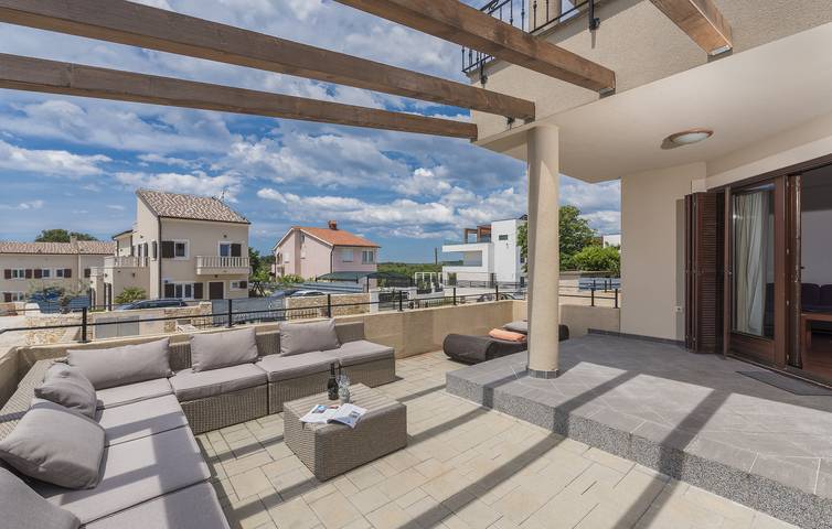 Villa für 26 Personen, mit Meerblick und Sauna sowie Pool in Premantura - 4