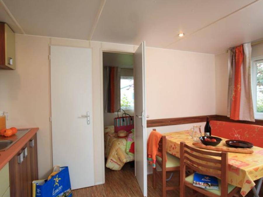 Camping Paradis Arada Parc - Mobilhome 3 personnes - Super Astria 1 chambre in Sonzay, Région de Tours