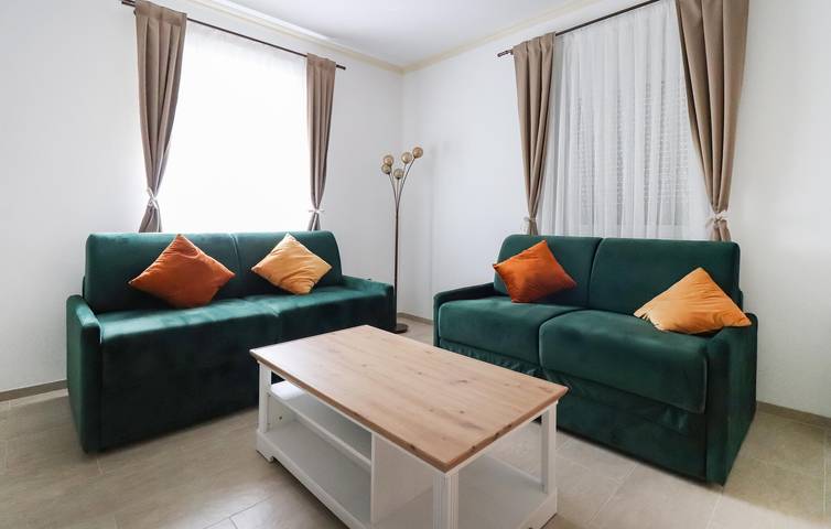 Cozy 150m² Apartment near Kammern im Liesingtal & Liesing River in Kammern im Liesingtal, Östliche Obersteiermark