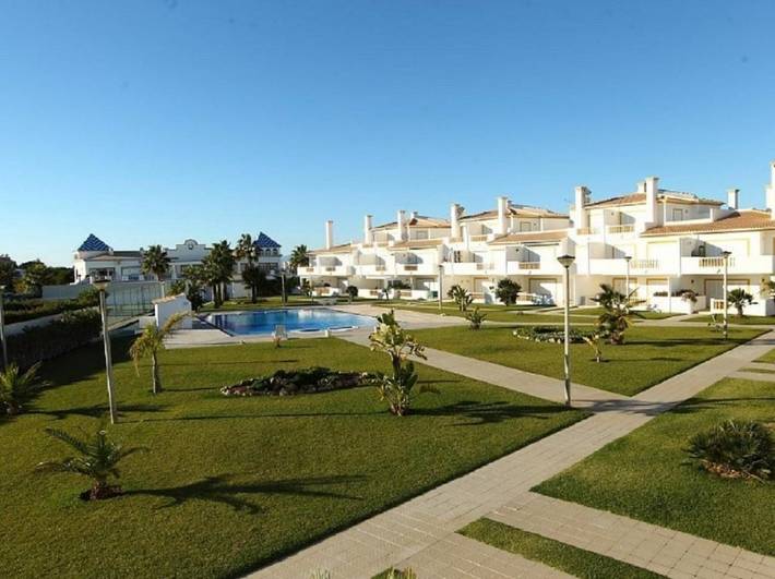 Appartement de vacances pour 6 personnes, avec jardin ainsi que piscine et bassin pour enfant, animaux acceptés