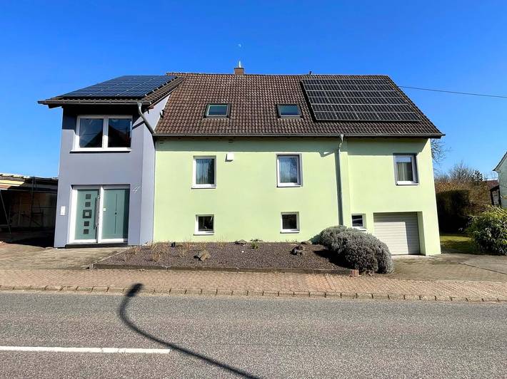 Ferienwohnung für 8 Personen, mit Garten und Seeblick, kinderfreundlich im Saarland