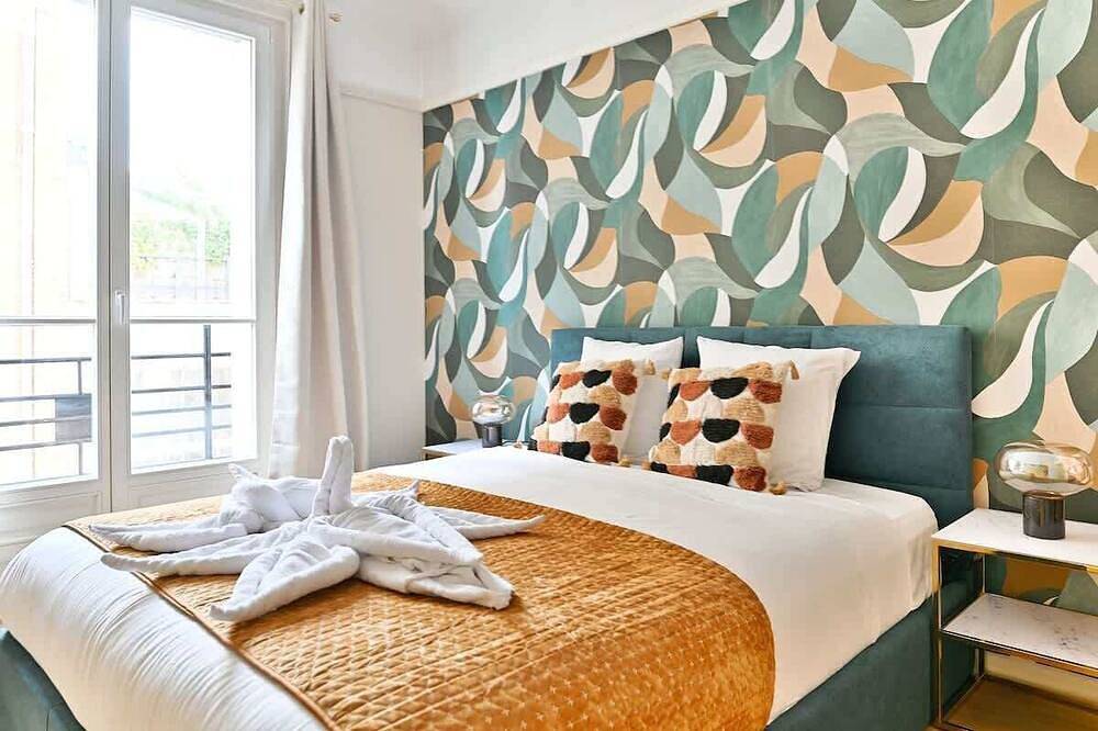 Entire apartment, Calm and light in the heart of Neuilly in Neuilly-sur-Seine, Hauts-de-Seine