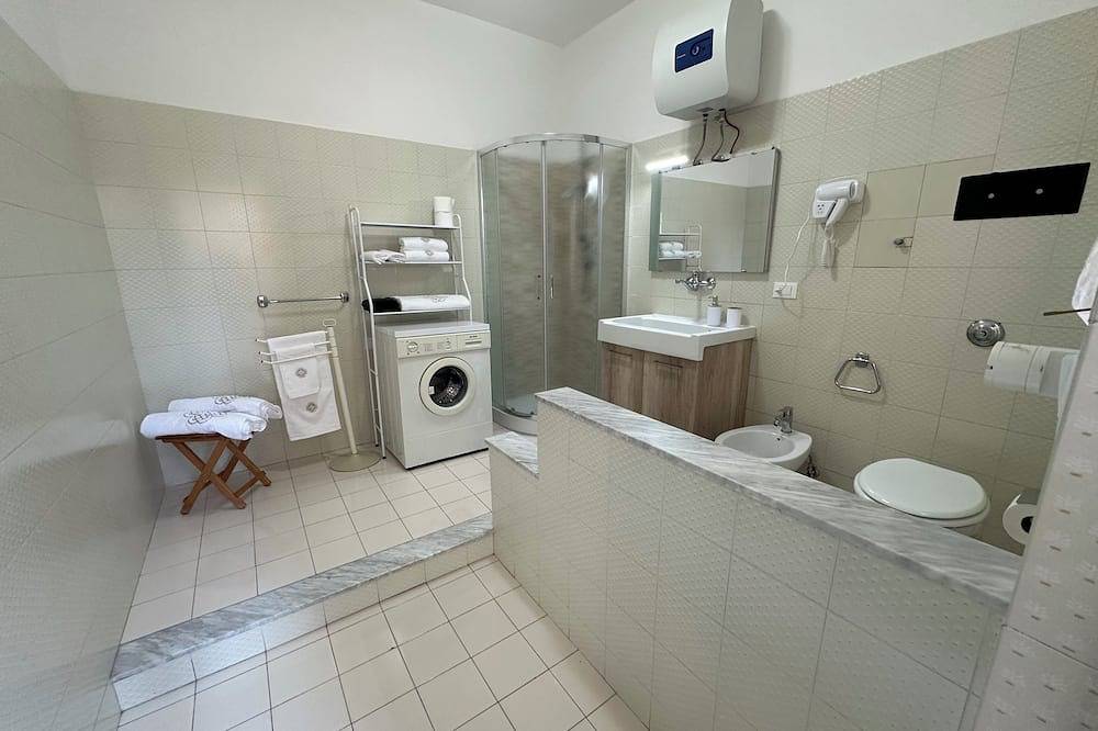 Apartamento entero, Mini Appartamento di 50mq con Angolo Cottura e 6 Posti Letto, a 150 m dal Mare in Milazzo, Provincia de Messina