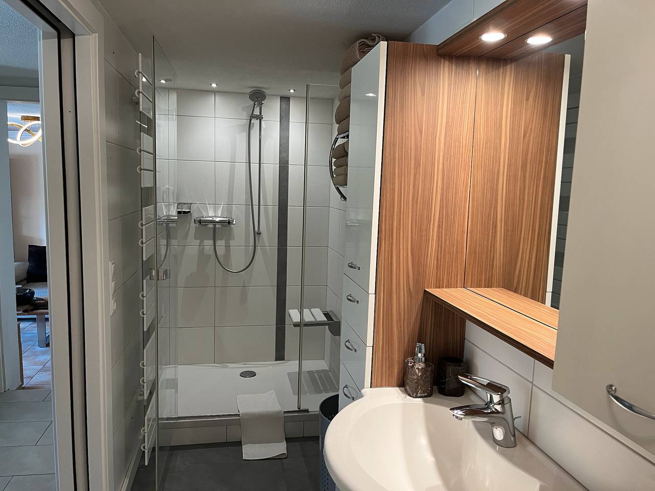 Ganze Wohnung, Apartment 'Seerhaus' mit Seeblick, privater Terrasse und Wlan in Grundlsee, Liezen und Umgebung