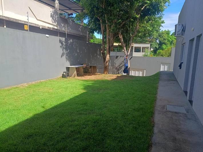 Casas e apartamentos de temporada para 8 pessoas em Piúma (ES)