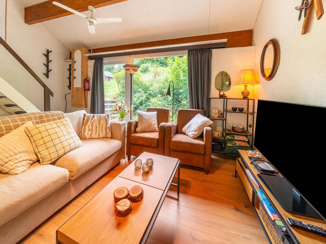 Chalet in Hastière in der Nähe von Schloss in Hastière, Region Namur