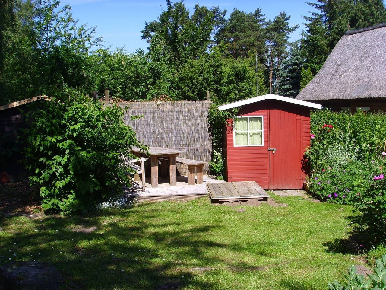 Reetdachhaus am Strelasund - Reetdach-Ferienhaus in Sundhagen, Stralsund Umland