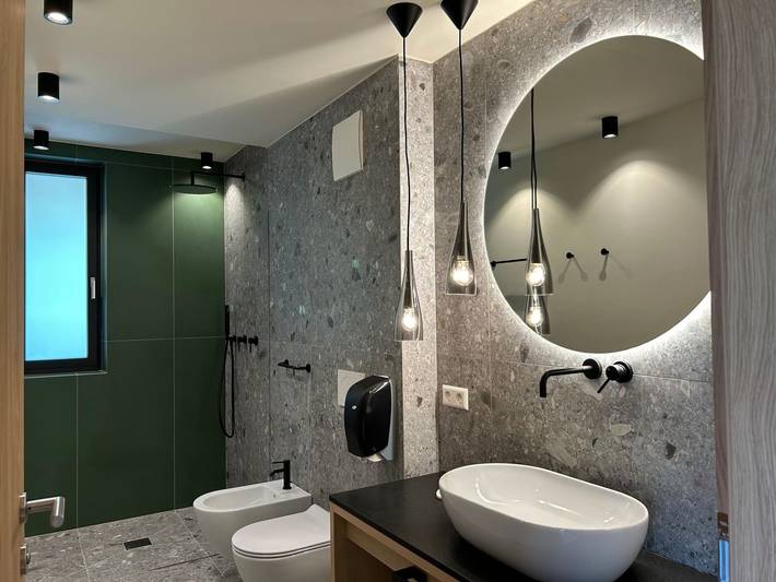 Hotel für 4 Personen, mit Whirlpool und Balkon sowie Garten im Vinschgau